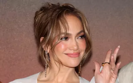 Тренд на ногти от Дженнифер Лопес: идеальный маникюр для осени 2024