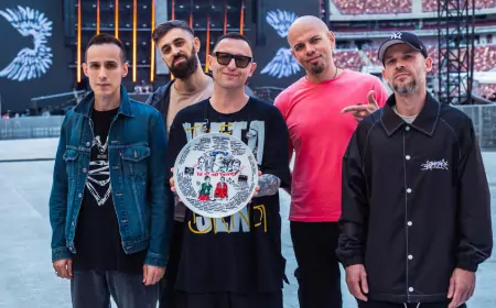 "Все, что тебя касается" (2024) - поиск отца под хиты "Зверей"