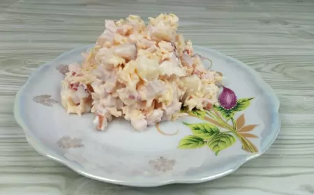 Салат с нектаринами