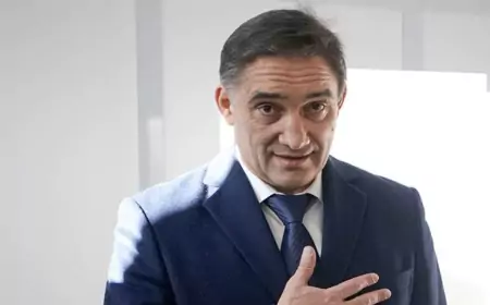 Срочная новость: Александр Стояногло обходит Майю Санду на выборах президента Молдавии