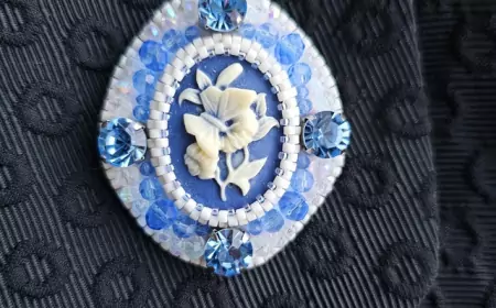 История одной броши