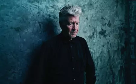Скончался легендарный режиссер Дэвид Линч. Ему было 78 лет.
