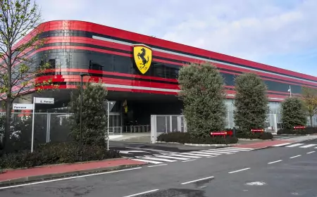 Ferrari осенью 2025 года представит свой первый электромобиль