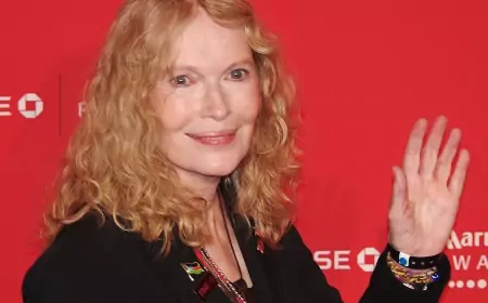 Миа Фэрроу отмечает 80-летний юбилей