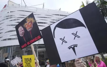 По миру прокатилась волна демонстраций против Илона Маска
